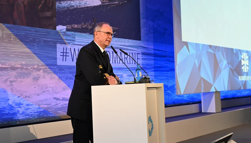 Kapitän zur See Karsten Knecht, Marineinnovationsmanagement / MarKdo WFM 1 Kapitän zur See Karsten Knecht, Marineinnovationsmanagement / MarKdo WFM 1